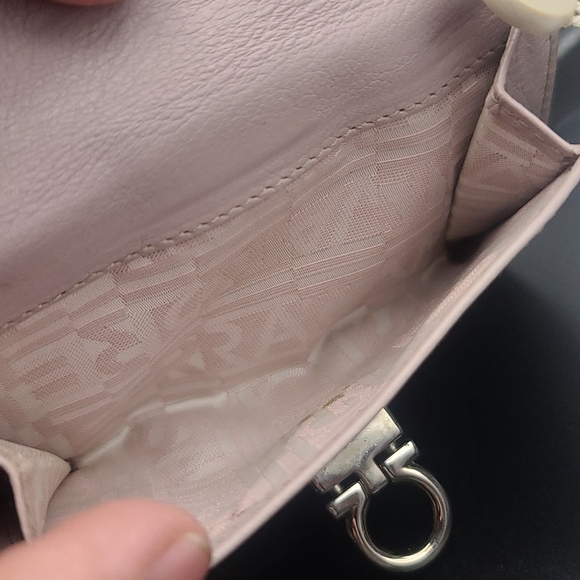 Salvatore Ferragamo wallet - Picture 9 of 17